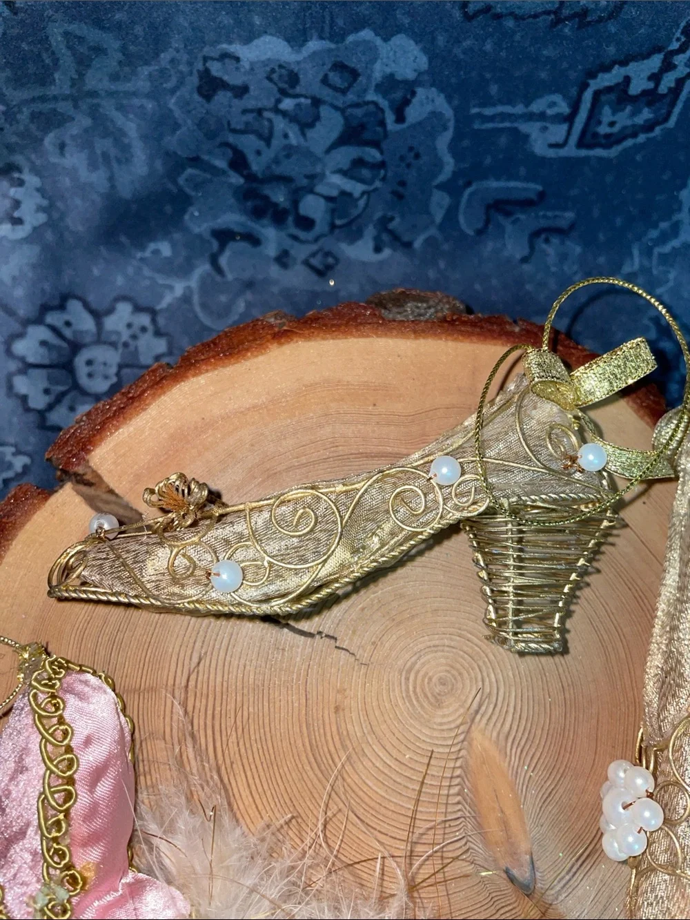 Vintage victorian shoe Christmas ornament lot of 4 gold mesh pink velvet